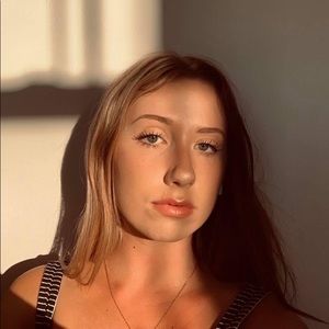 Meet your Posher, Chloe